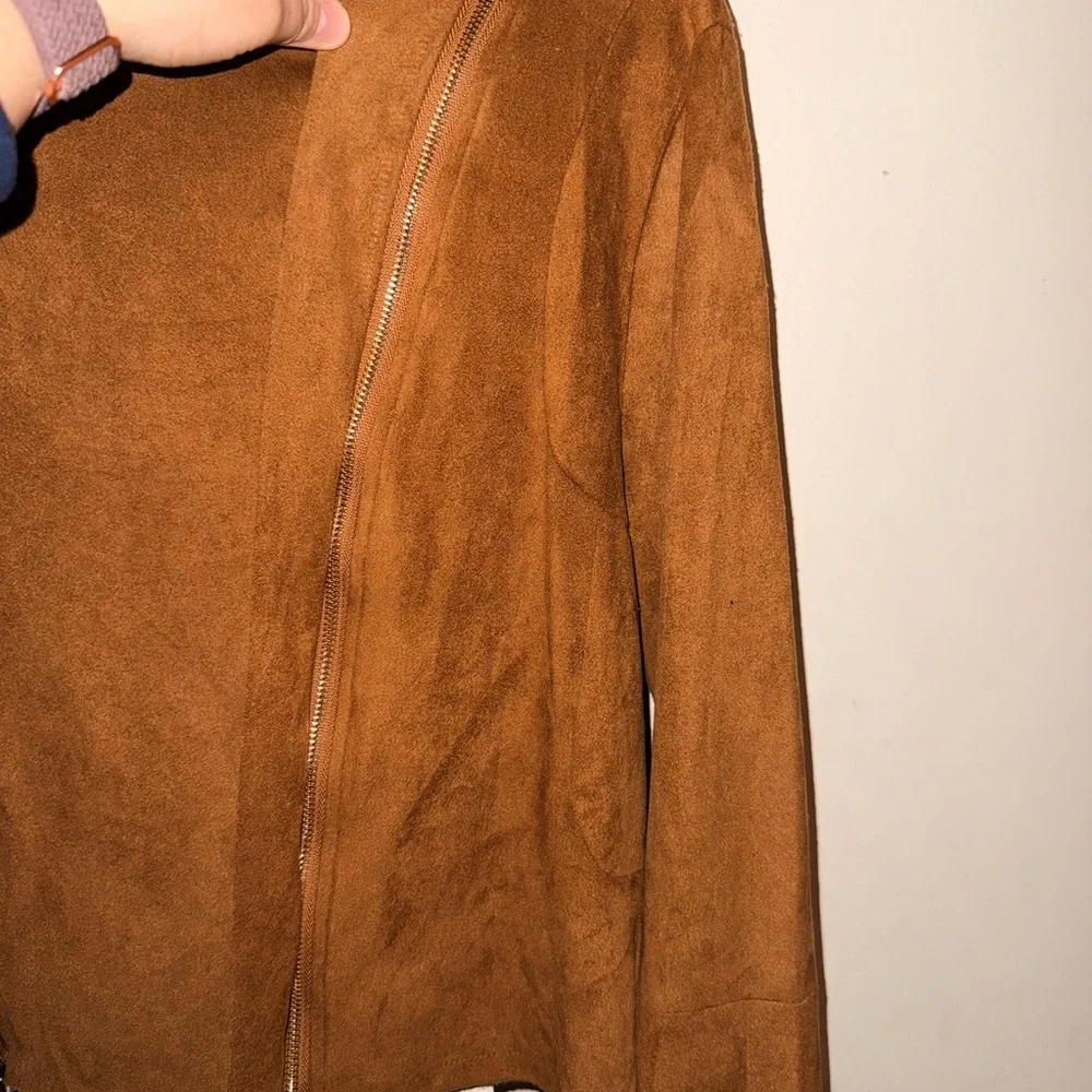 Umgee Women's Tan suede Jacket - Picture 5 of 6